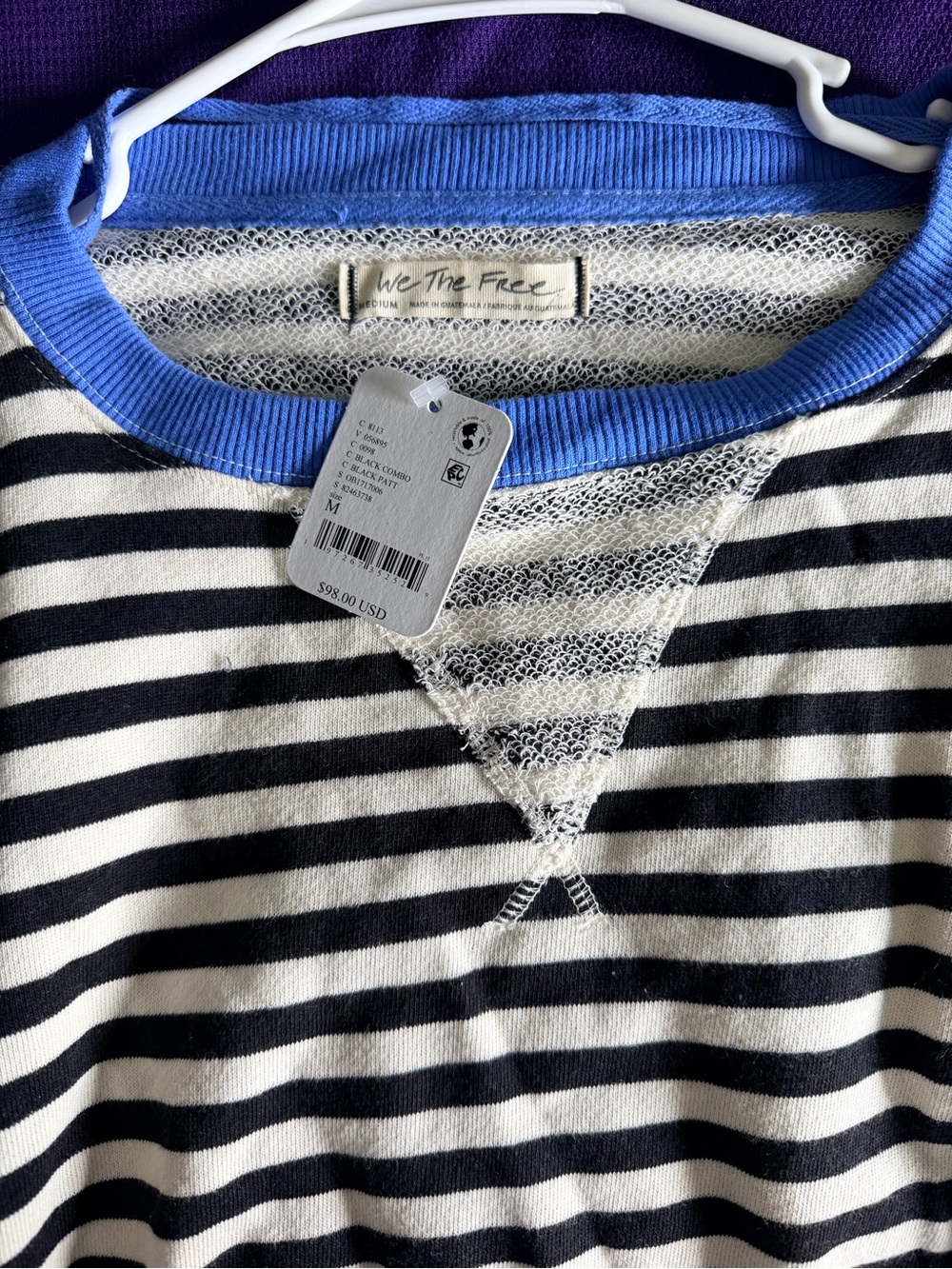 NWT We The Free Crewneck - Picture 3 of 3